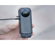 Sunnylife Osłona z podglądem ładowania do Insta360 X4 - 1509305 - zdjęcie 2